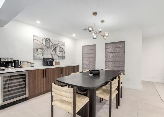 Holiday home Luxury 4br Retreat Heated Pool, Mini Golf And Bbq Phoenix