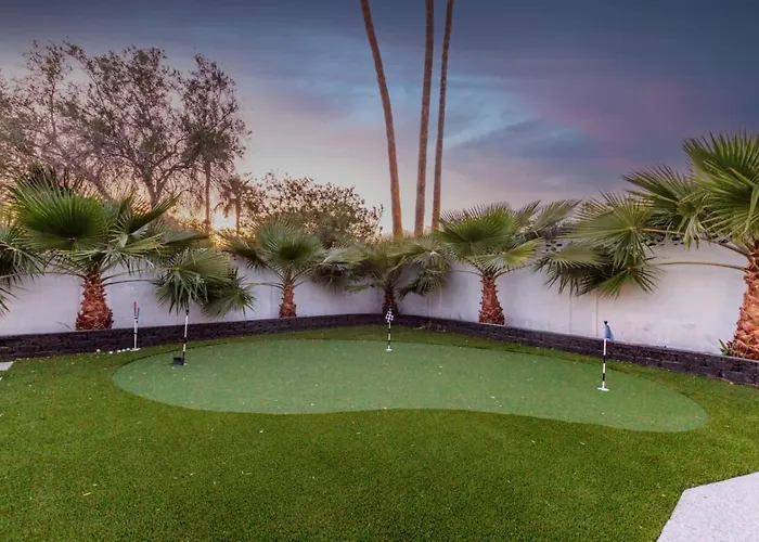 Luxury 4br Retreat Heated Pool, Mini Golf And Bbq