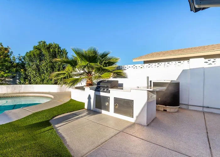 Holiday home Luxury 4br Retreat Heated Pool, Mini Golf And Bbq Phoenix